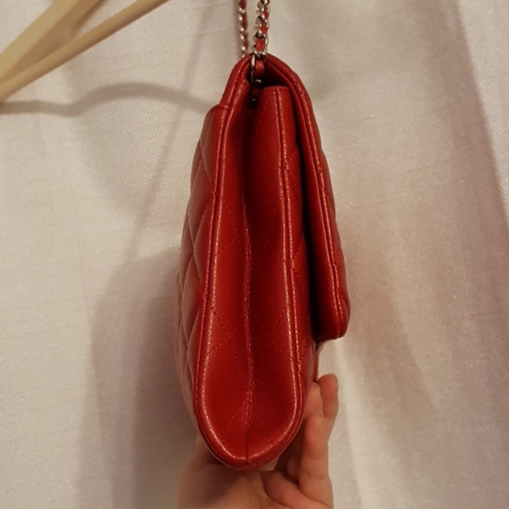 ❌SOLD❌ Red Chanel Shoulder Bag Caviar - Picture 4 of 7